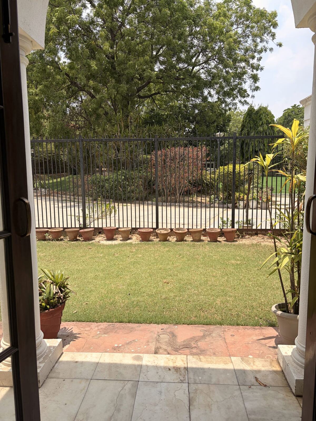 Bedroom 1 at House of Joy, photo 3