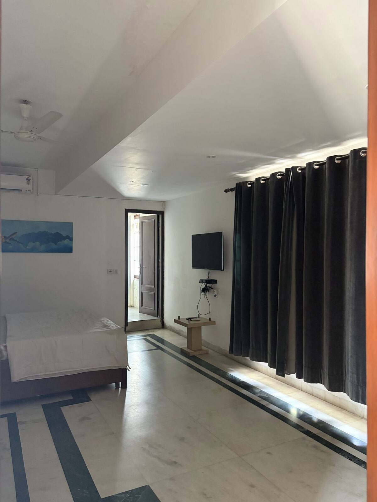 Bedroom 4 at House of Joy, photo 2